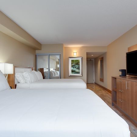 Holiday Inn Express Hotel & Suites Uptown Fredericton By Ihg Eksteriør billede