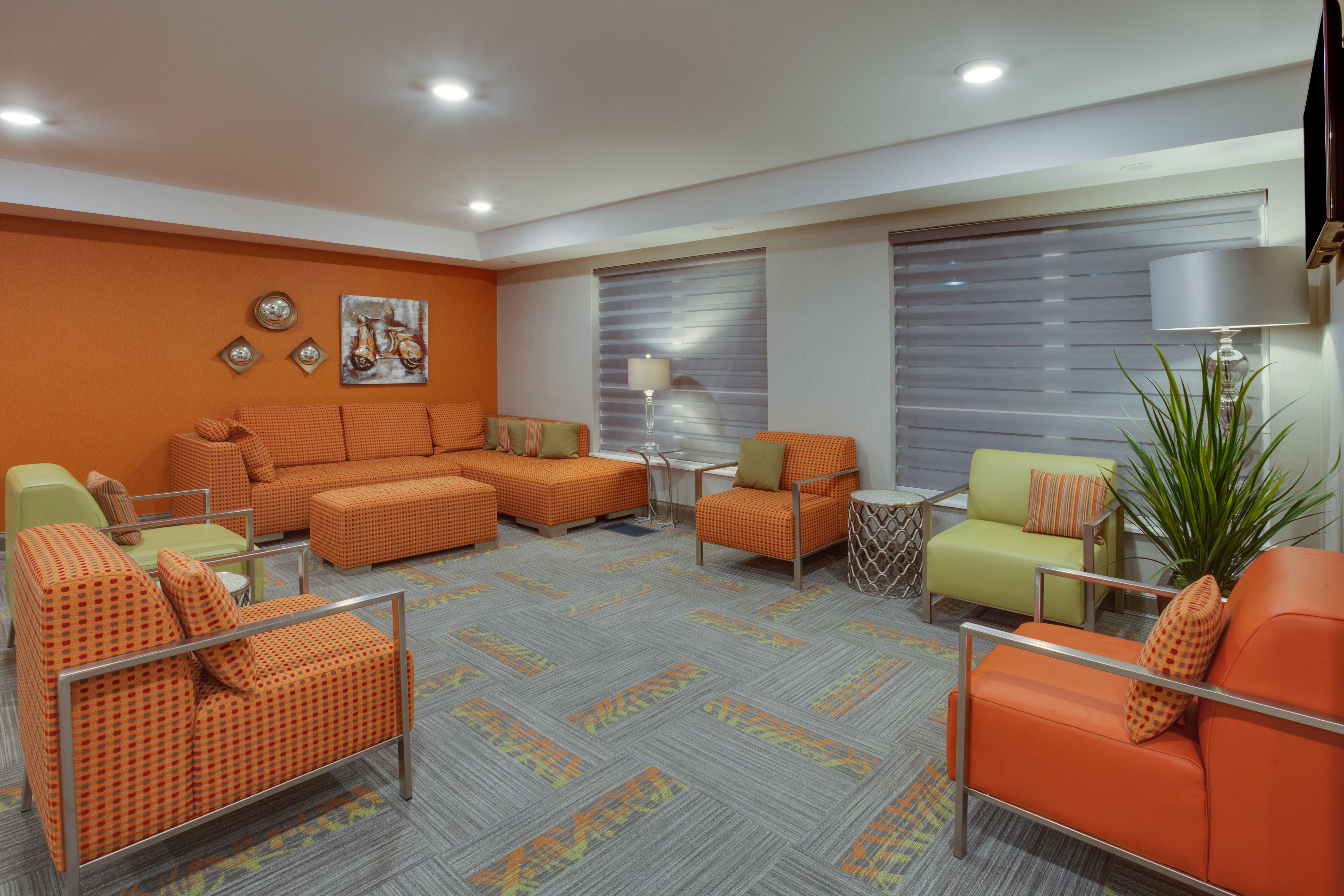 Holiday Inn Express Hotel & Suites Uptown Fredericton By Ihg Eksteriør billede