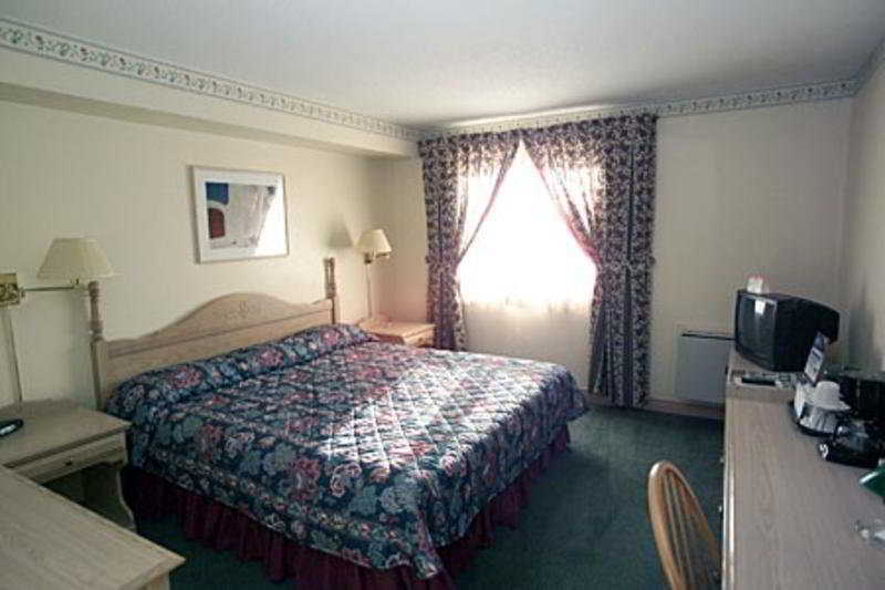 Holiday Inn Express Hotel & Suites Uptown Fredericton By Ihg Værelse billede