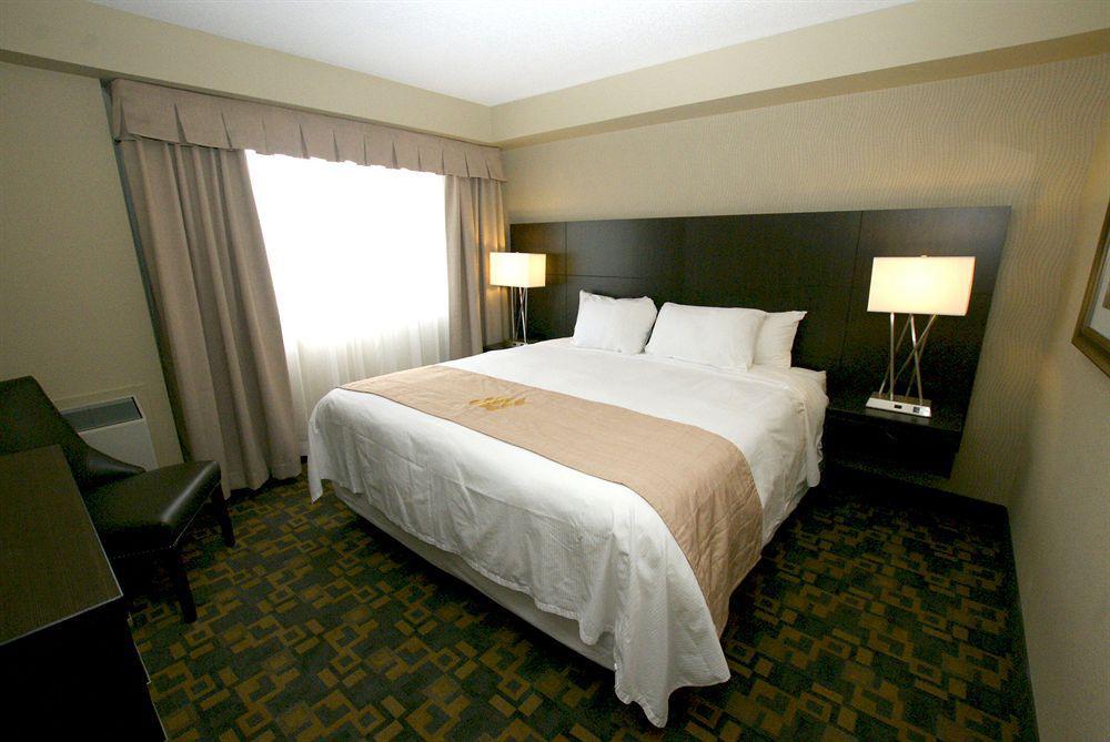 Holiday Inn Express Hotel & Suites Uptown Fredericton By Ihg Eksteriør billede