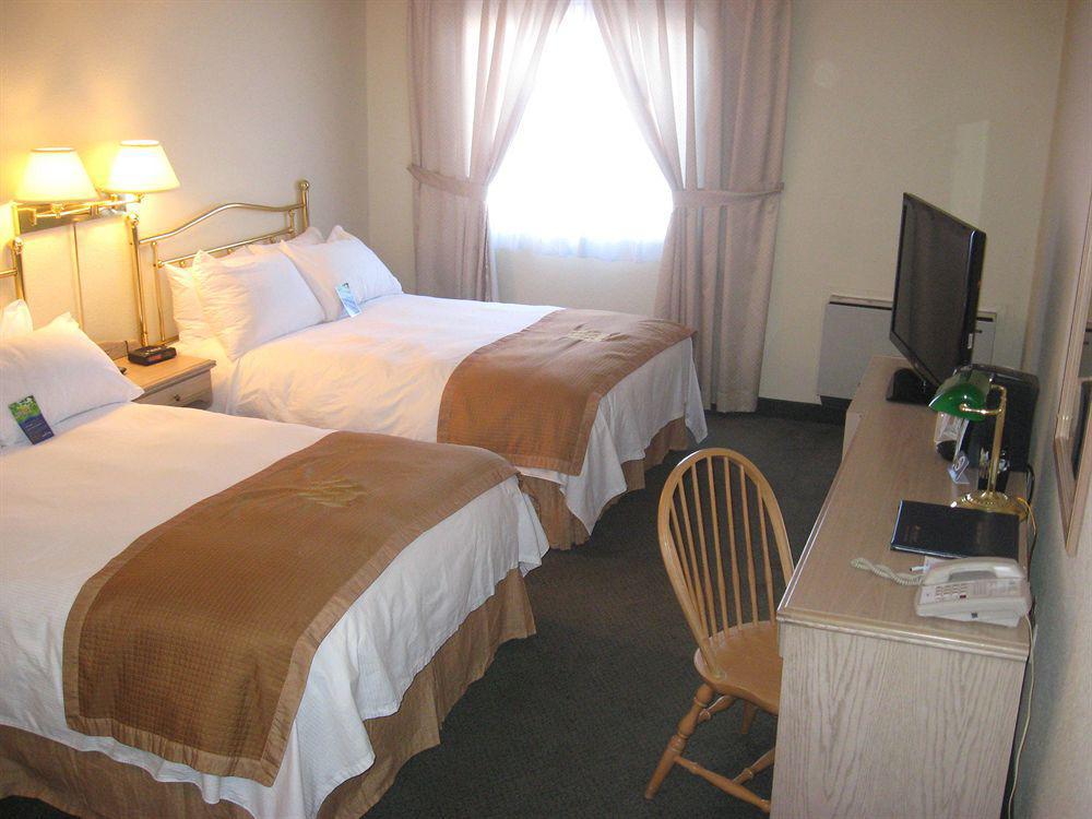 Holiday Inn Express Hotel & Suites Uptown Fredericton By Ihg Eksteriør billede